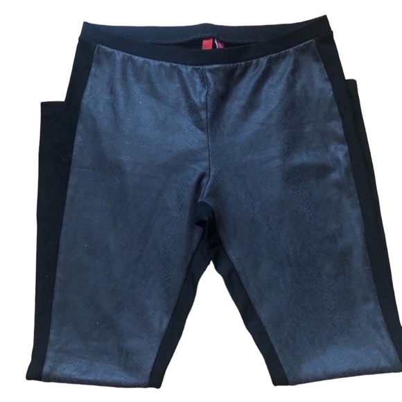 Saks 5th ave Black snake print 2 tone leggings size med - Picture 5 of 8